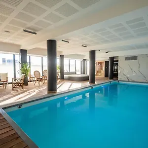Le Barracuda & Spa, Centre Port, Pieds Dans L'eau, Vue Hotel apartamentowy